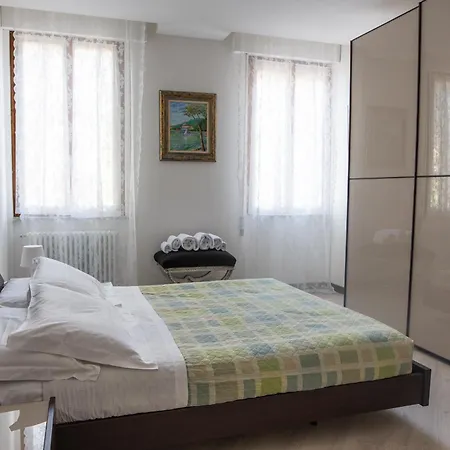 Azure Bay Retreat Apartamento Lerici