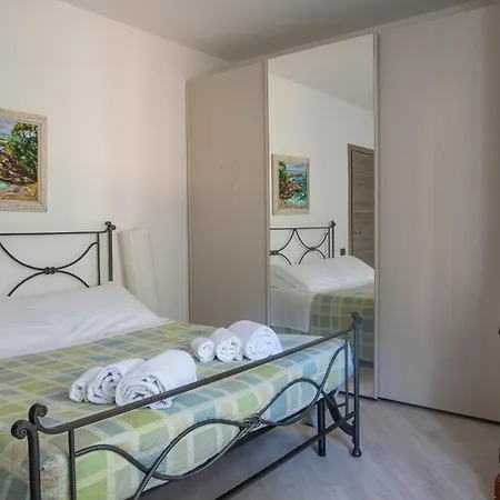 Azure Bay Retreat Apartamento Lerici