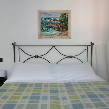 Azure Bay Retreat Lerici