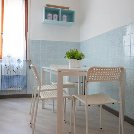 Azure Bay Retreat Lerici