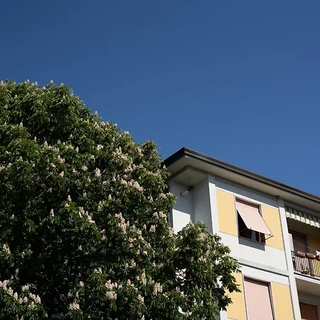 Azure Bay Retreat * Lerici